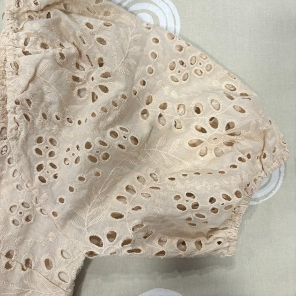 A Calin Cream Eyelet Crop Top Womens Size M Peasant Peplum Y2k Coquette Milkmaid - Picture 6 of 11